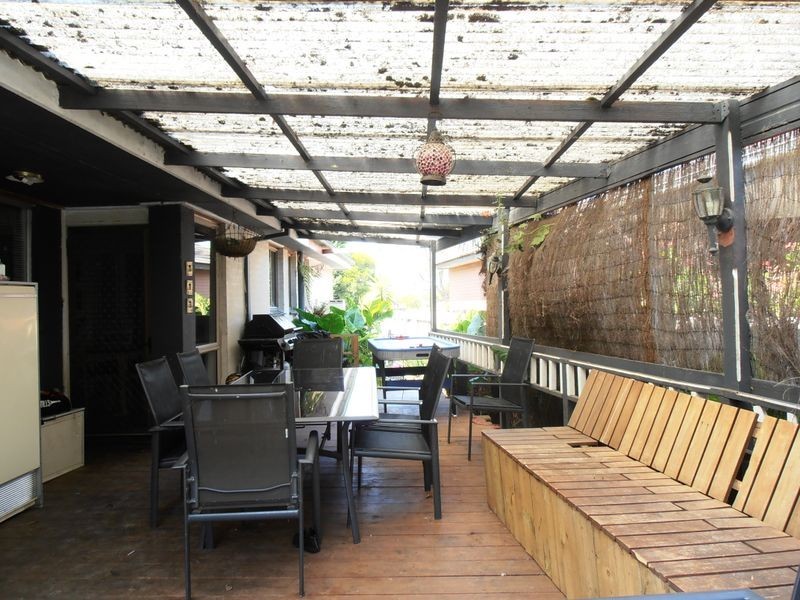 43 Gibsons Rd, Sale VIC 3850