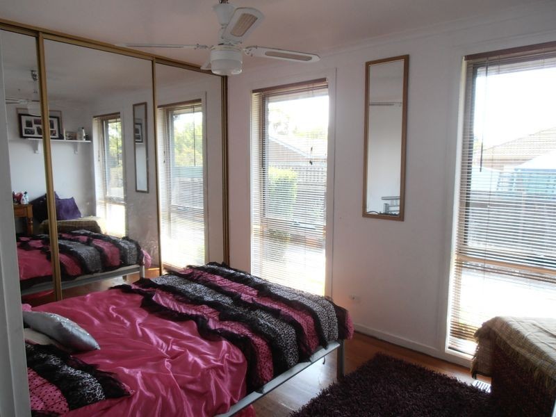 43 Gibsons Rd, Sale VIC 3850