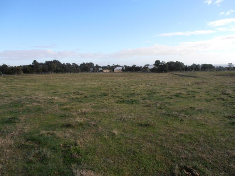 1 Earls Court, Longford VIC 3851