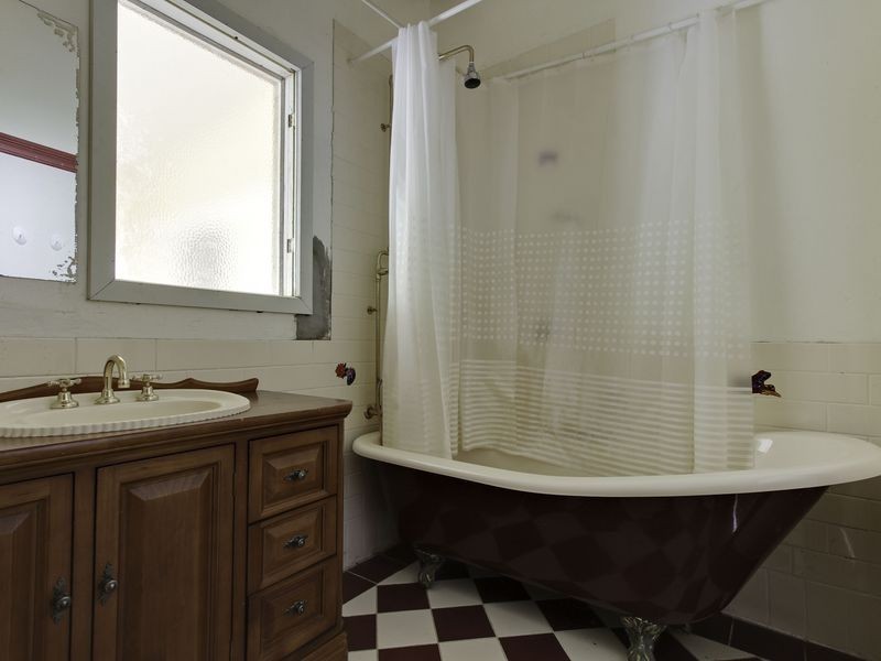 2 Mcfarlane Street, Stratford VIC 3862