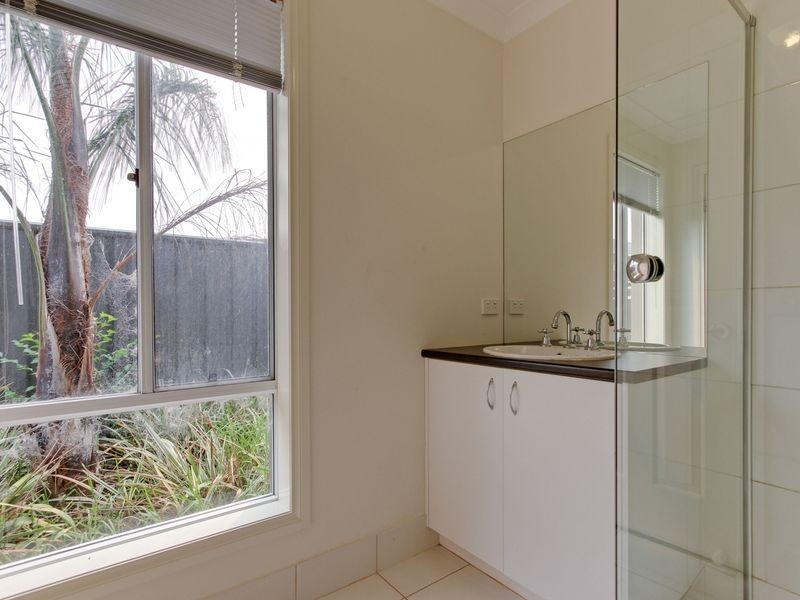 8 Krista Court, Sale VIC 3850