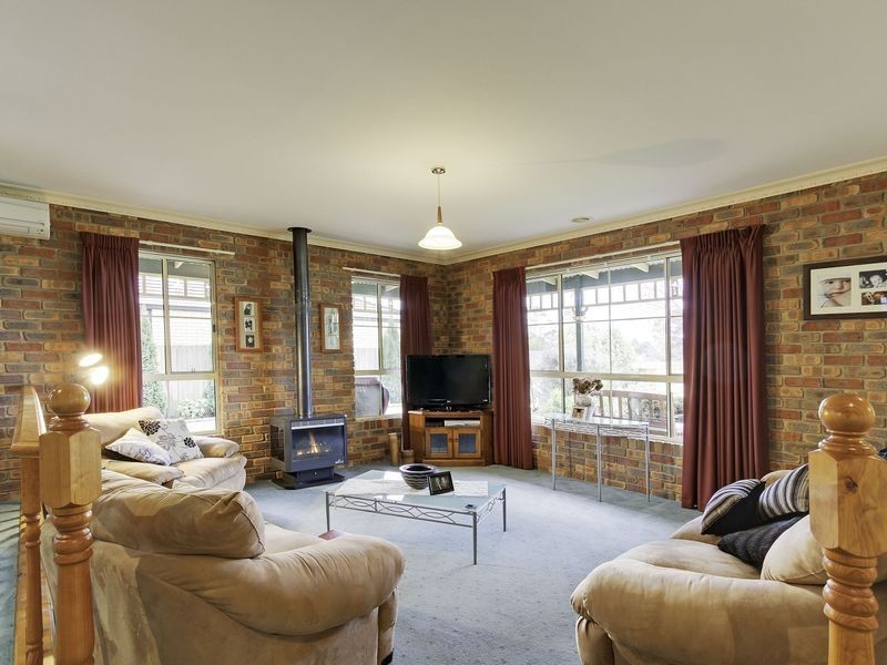 11 Gould Street, Wurruk VIC 3850