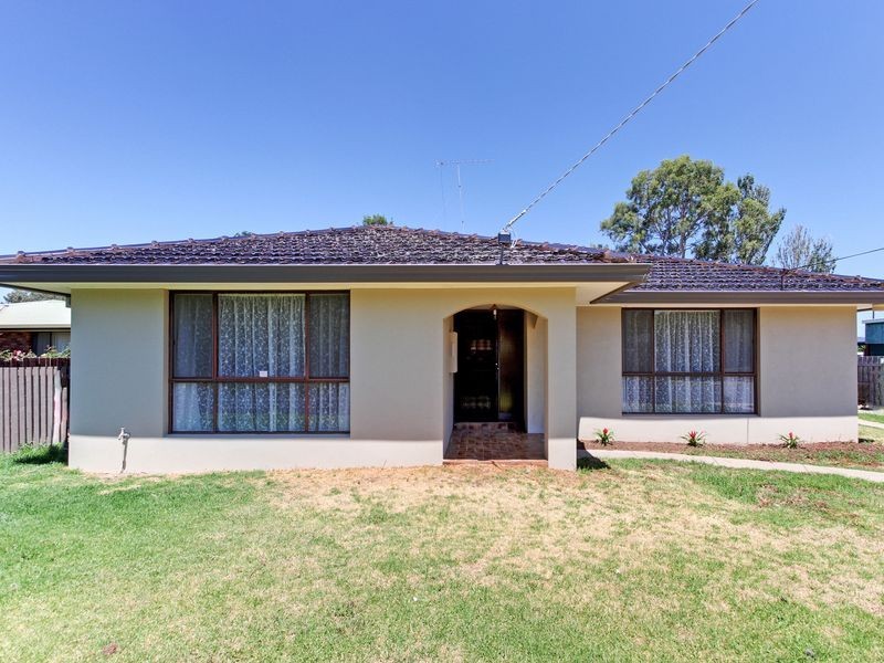10 Vaughan Street, Stratford VIC 3862