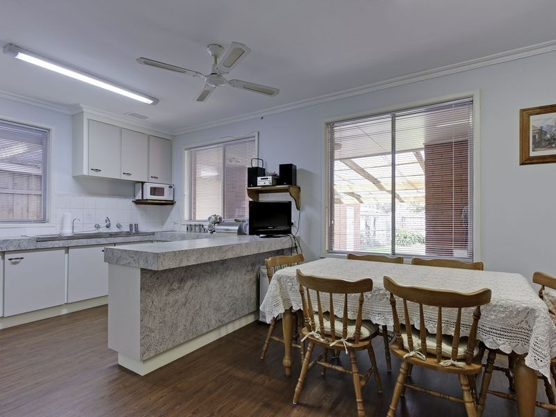 214 Guthridge Parade, Sale VIC 3850