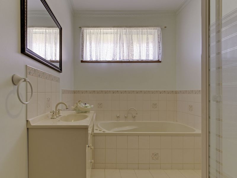 214 Guthridge Parade, Sale VIC 3850