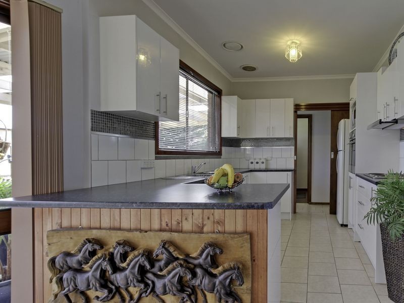 37 Sandhill Road, Stratford VIC 3862