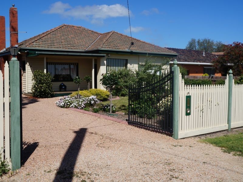 56 Powerscourt Street, Maffra VIC 3860