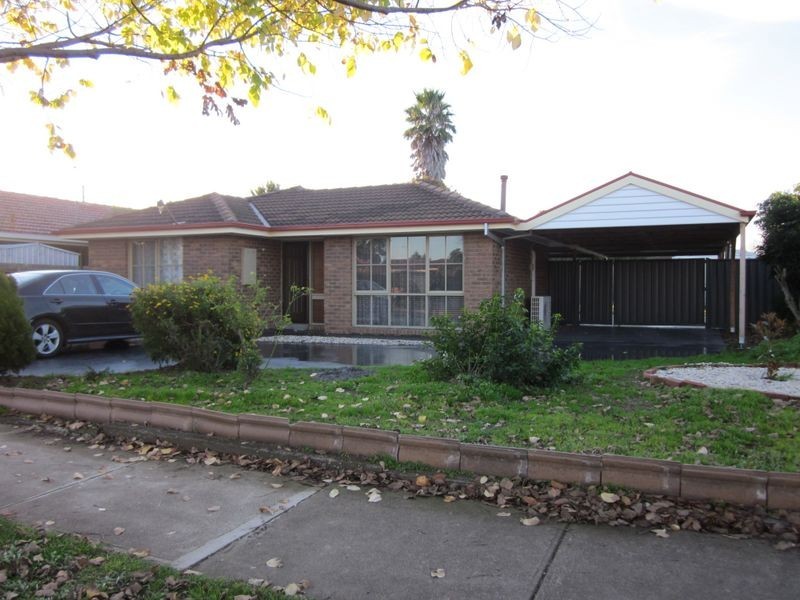 71 Montgomery Street, Sale VIC 3850