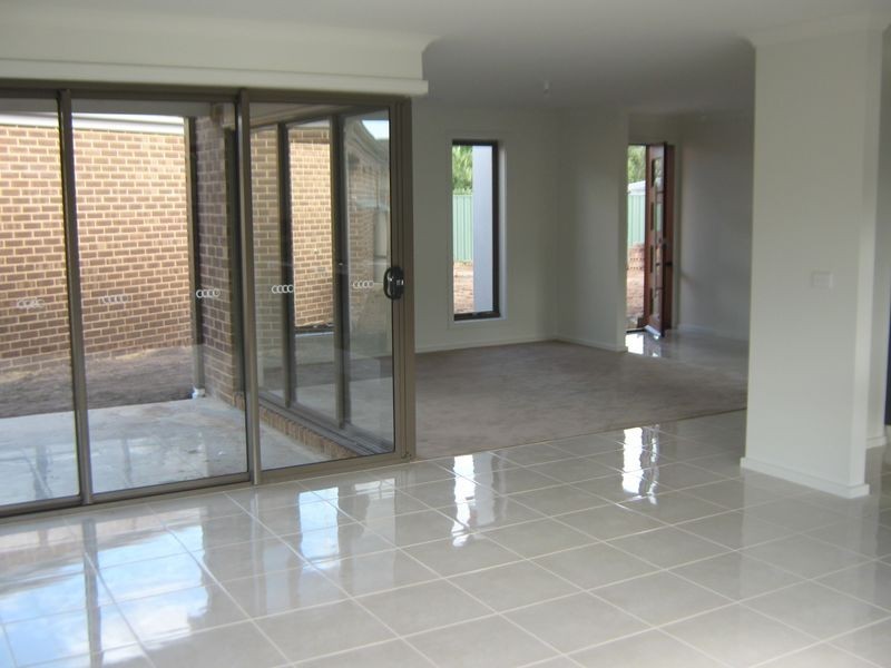 2/4 Birch Place, Sale VIC 3850