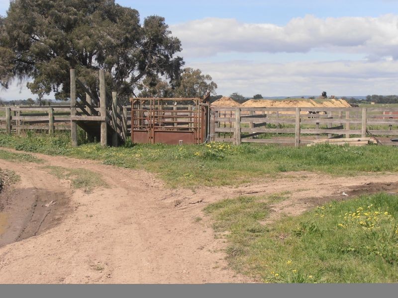 198 A Nambrok Hall Road, Nambrok VIC 3847
