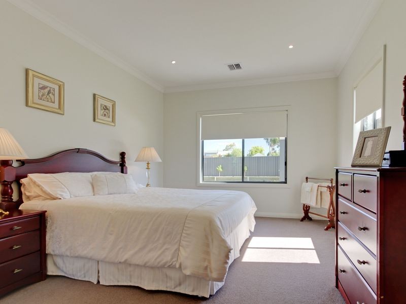 4 Mount View Road, Wurruk VIC 3850