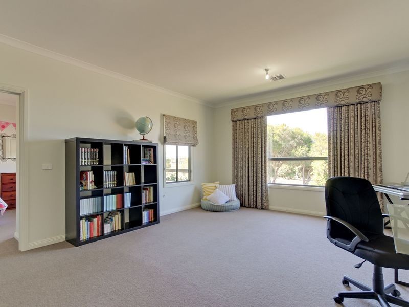 4 Mount View Road, Wurruk VIC 3850