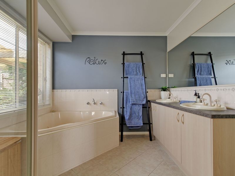 30 Avonlea Estate Road, Stratford VIC 3862