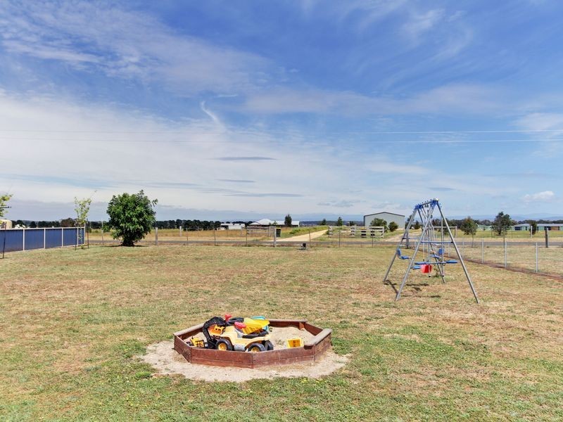 30 Avonlea Estate Road, Stratford VIC 3862