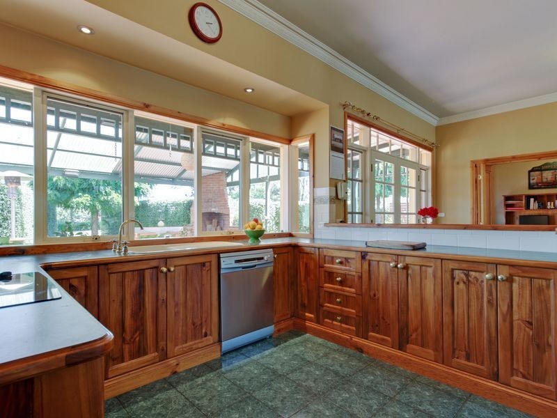 26 Thomson Street, Stratford VIC 3862