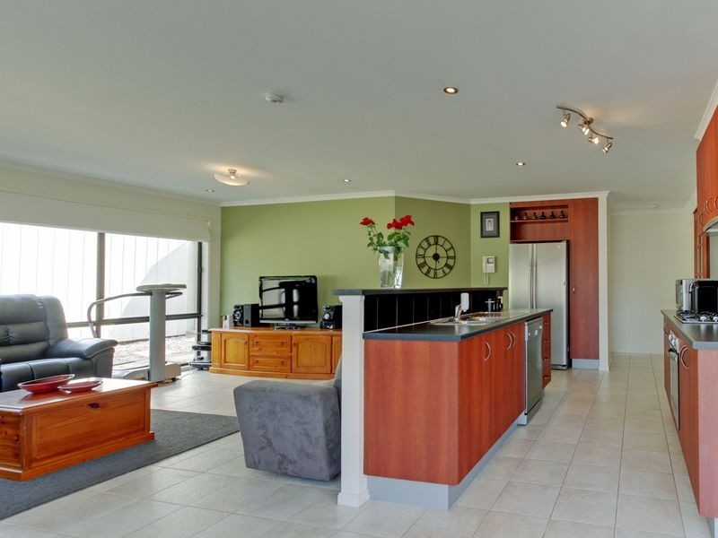 4 Blanks Court, Wurruk VIC 3850