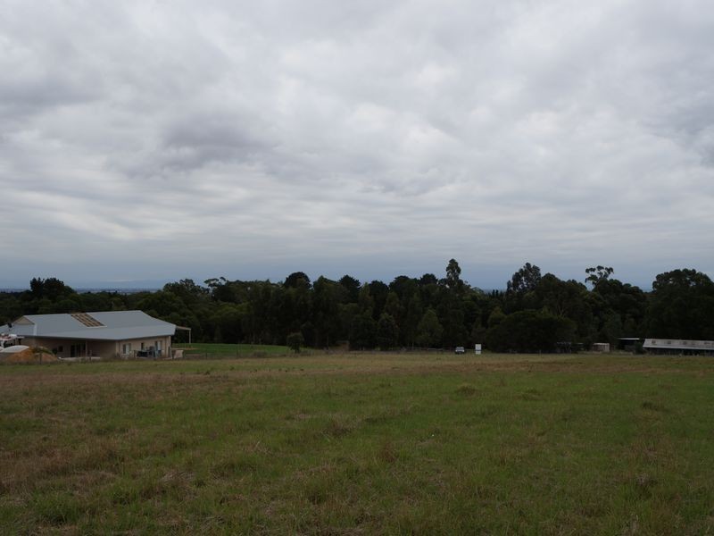 16 William Court, Longford VIC 3851