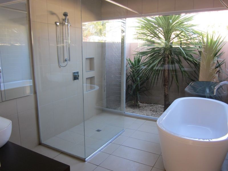 25 Somerton Park Road, Sale VIC 3850