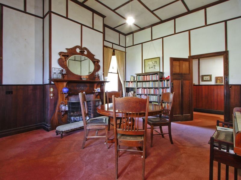 56 Coghlans Lane, Heyfield VIC 3858