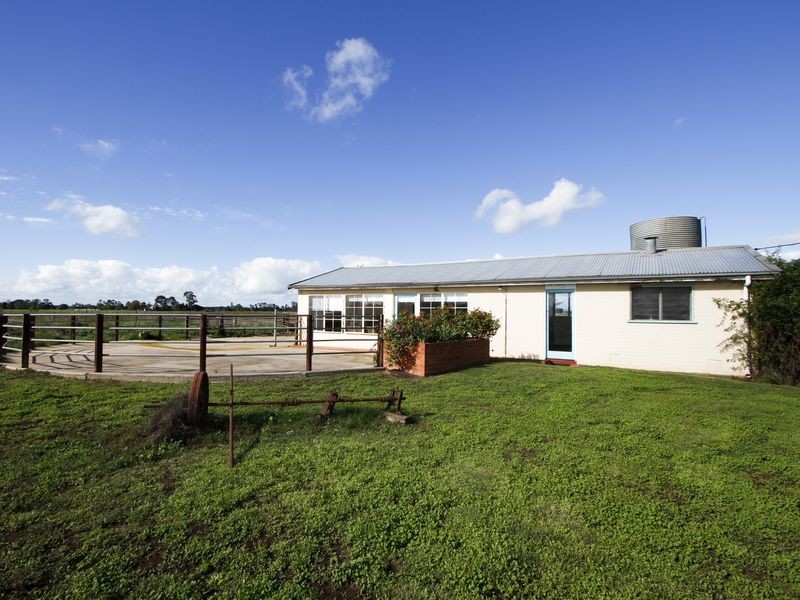 56 Coghlans Lane, Heyfield VIC 3858