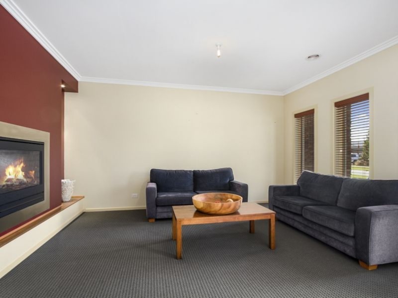 35 Dryden Place, Sale VIC 3850