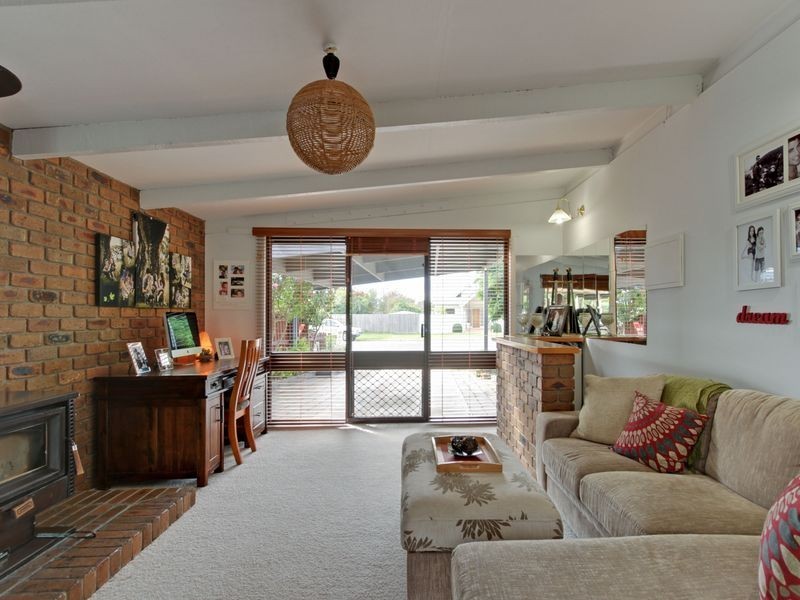 6 Vaughan Street, Stratford VIC 3862