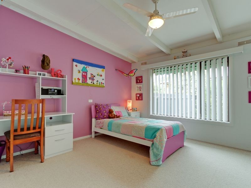 6 Vaughan Street, Stratford VIC 3862