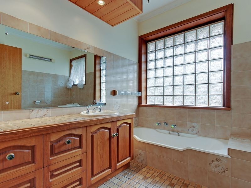 6 Willow Court, Sale VIC 3850