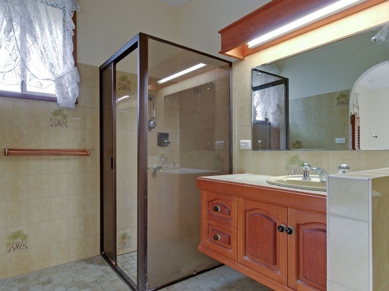 6 Willow Court, Sale VIC 3850