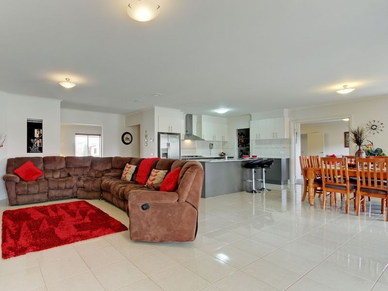 22 Counahan Drive, Wurruk VIC 3850