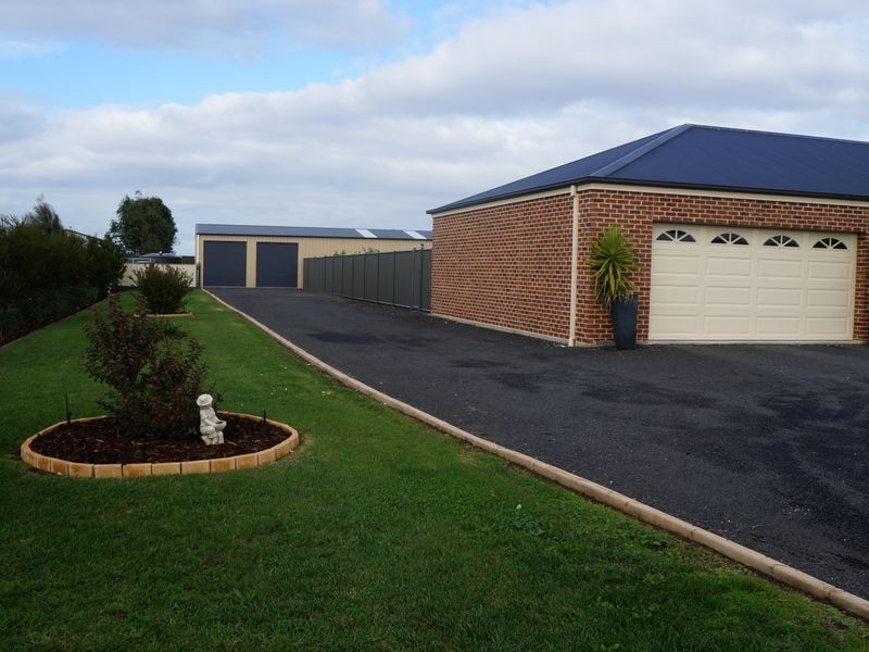 22 Counahan Drive, Wurruk VIC 3850