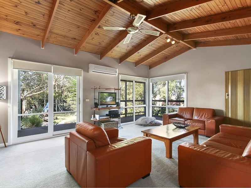 49B Hampton Court, Longford VIC 3851