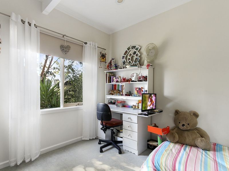 49B Hampton Court, Longford VIC 3851