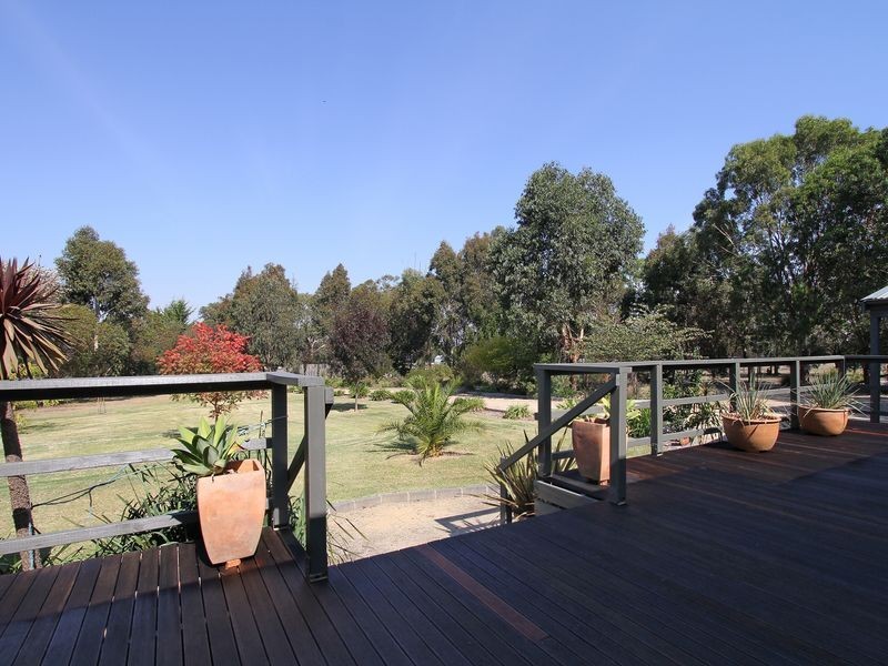 49B Hampton Court, Longford VIC 3851