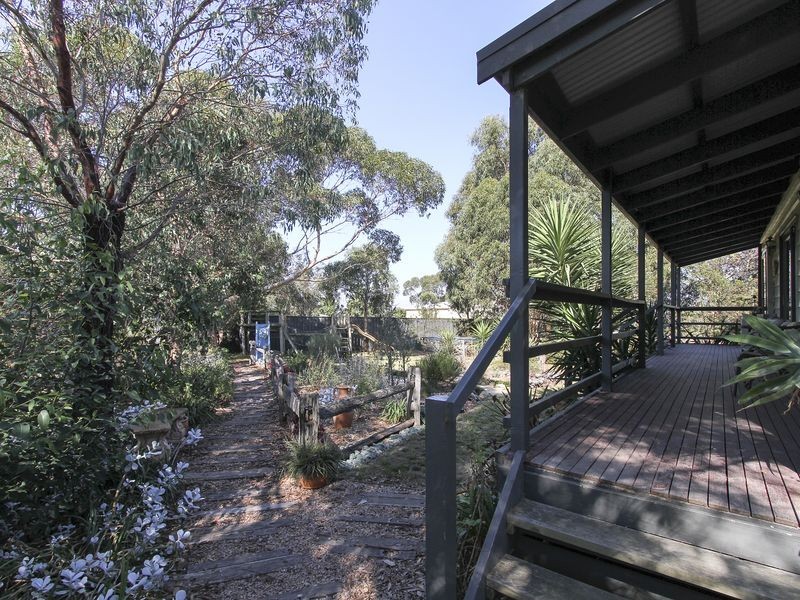 49B Hampton Court, Longford VIC 3851