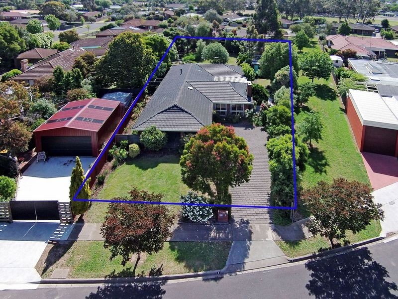 1 Heron Court, Sale VIC 3850