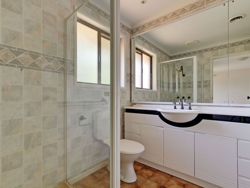 1 Heron Court, Sale VIC 3850