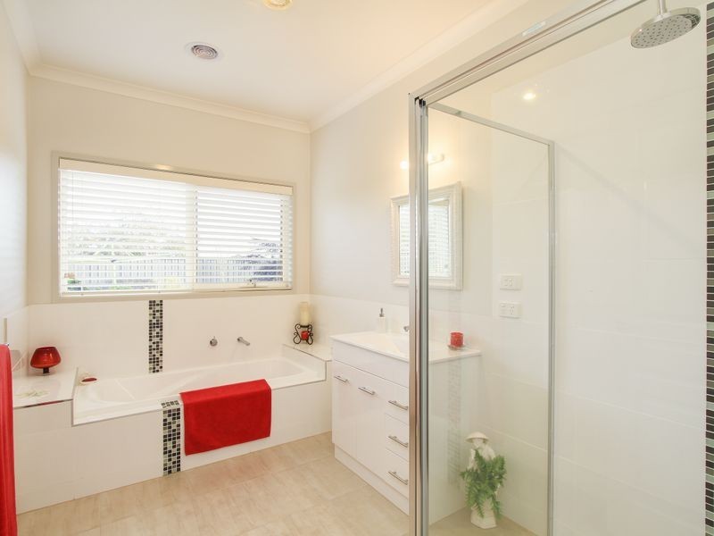 4 Finch Court, Wurruk VIC 3850