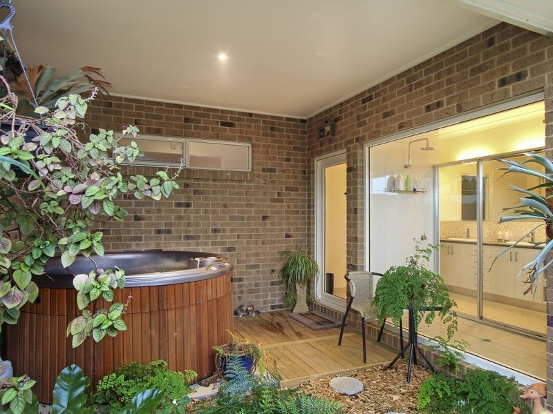 4 Finch Court, Wurruk VIC 3850