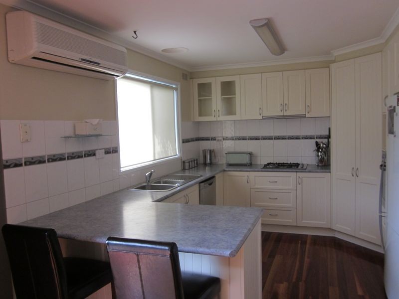 37 Wellsford Street, Stratford VIC 3862