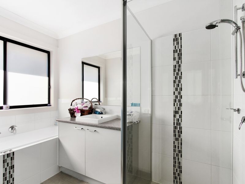 33 Blackburn Street, Stratford VIC 3862