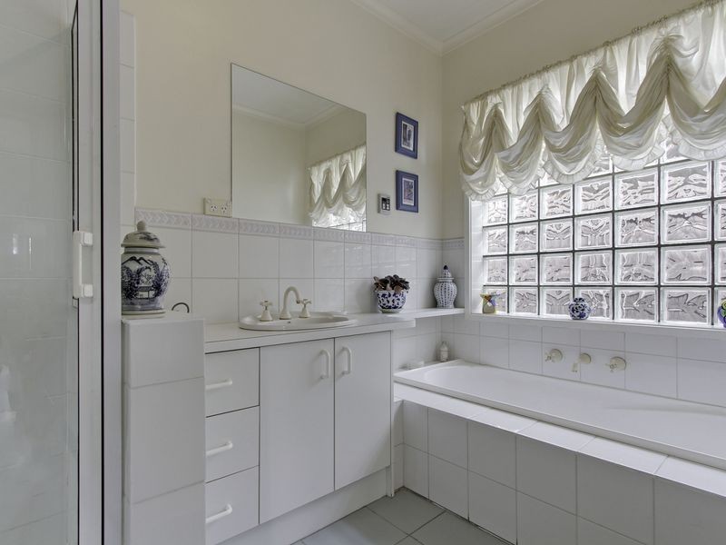 12 Bolden Street, Stratford VIC 3862