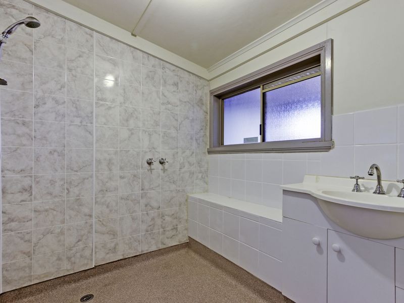 29 Dixon Street, Stratford VIC 3862