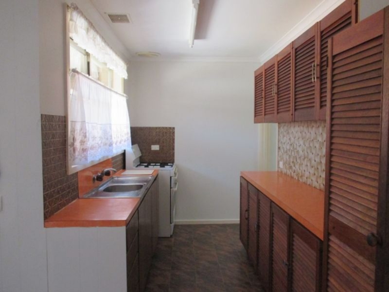 44 Jackson Avenue, Sale VIC 3850