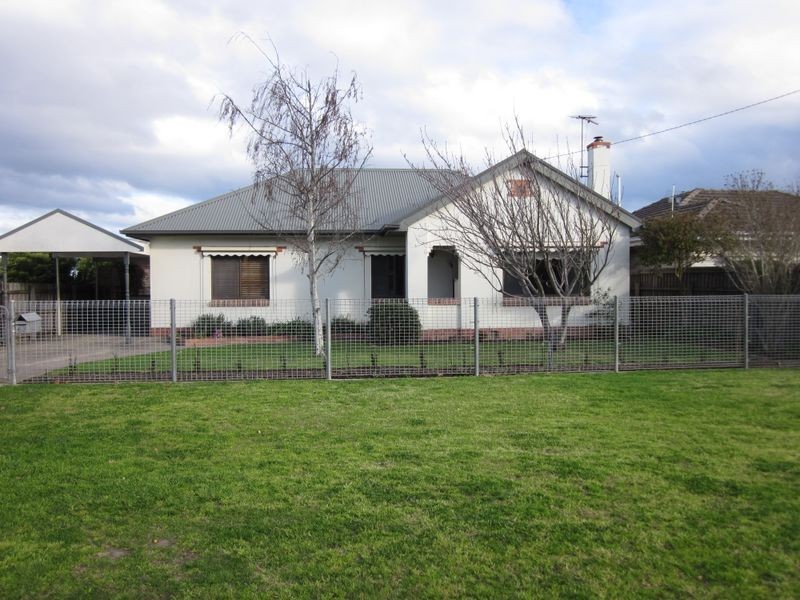 62 Fitzroy Street, Sale VIC 3850