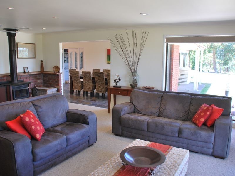 25 Newton Drive, Stratford VIC 3862