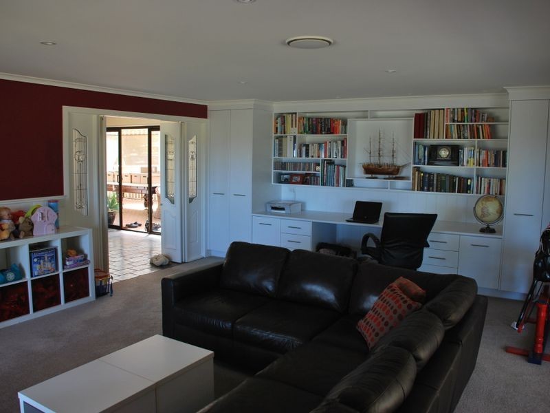 25 Newton Drive, Stratford VIC 3862