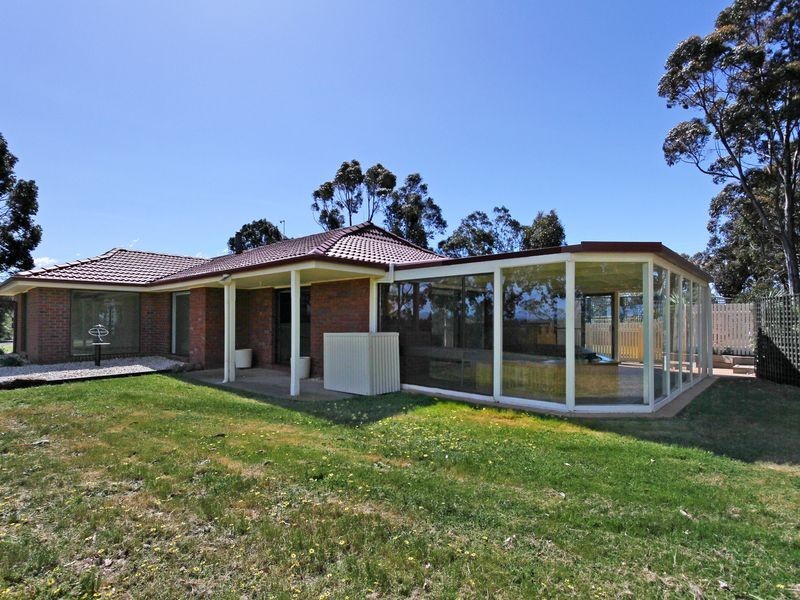 25 Newton Drive, Stratford VIC 3862