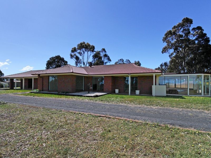 25 Newton Drive, Stratford VIC 3862