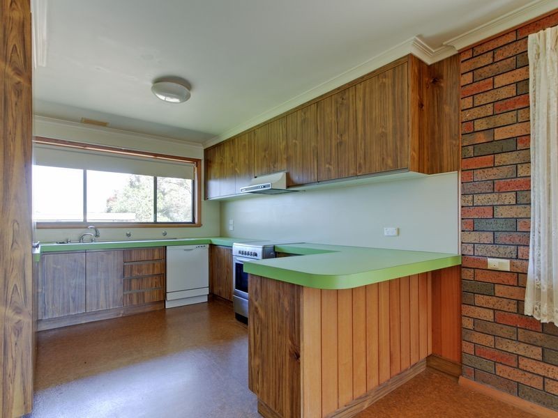 12 Thomson Street, Stratford VIC 3862